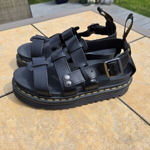 Dr Martin Leather Terry Sandals, size 6